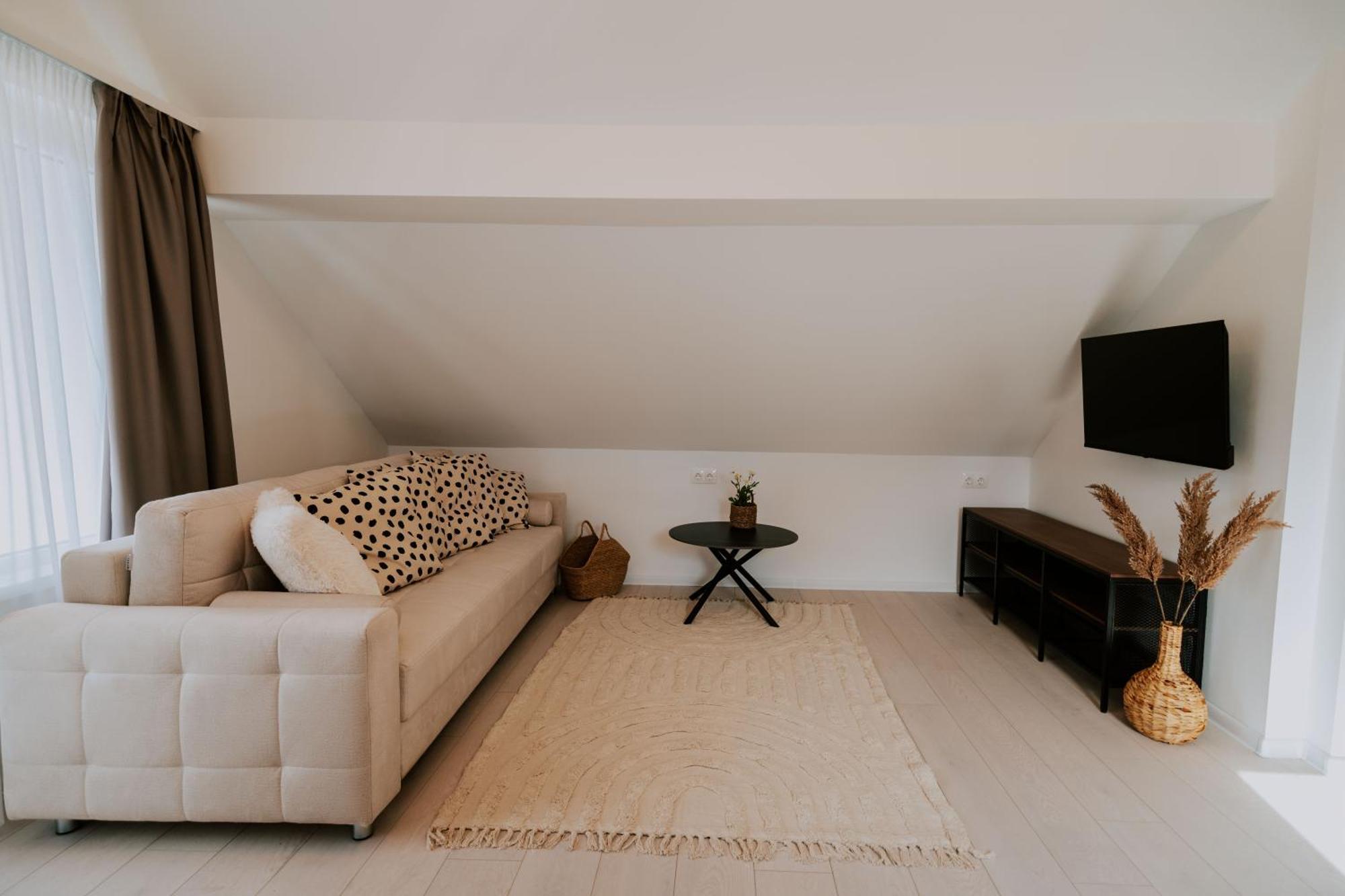 Maison De Luxe Szeged Ngoại thất bức ảnh
