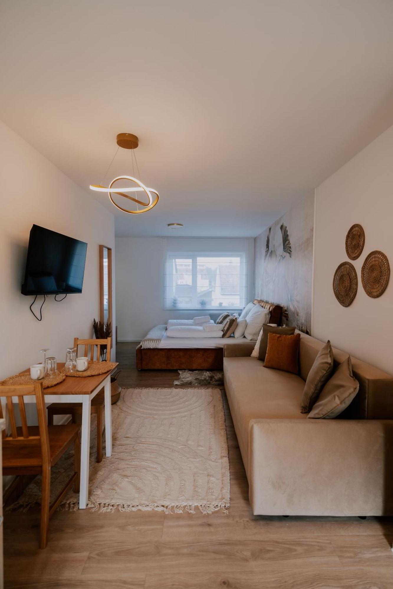Maison De Luxe Szeged Ngoại thất bức ảnh