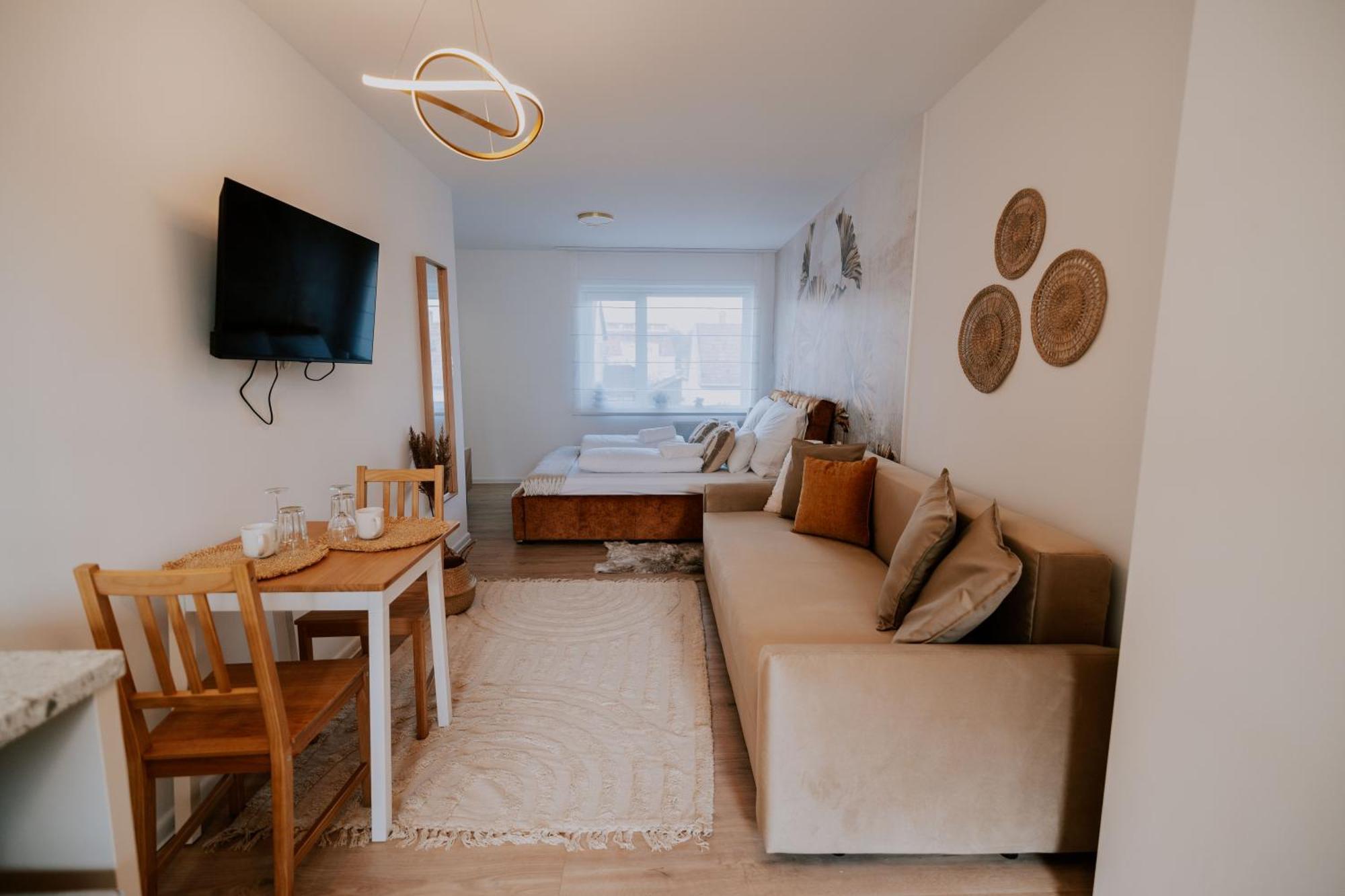 Maison De Luxe Szeged Ngoại thất bức ảnh