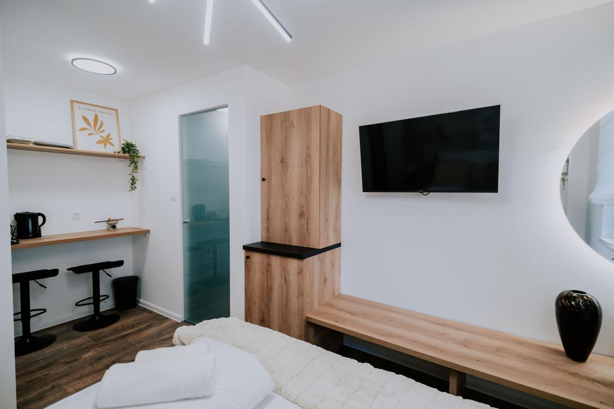 Maison De Luxe Szeged Ngoại thất bức ảnh