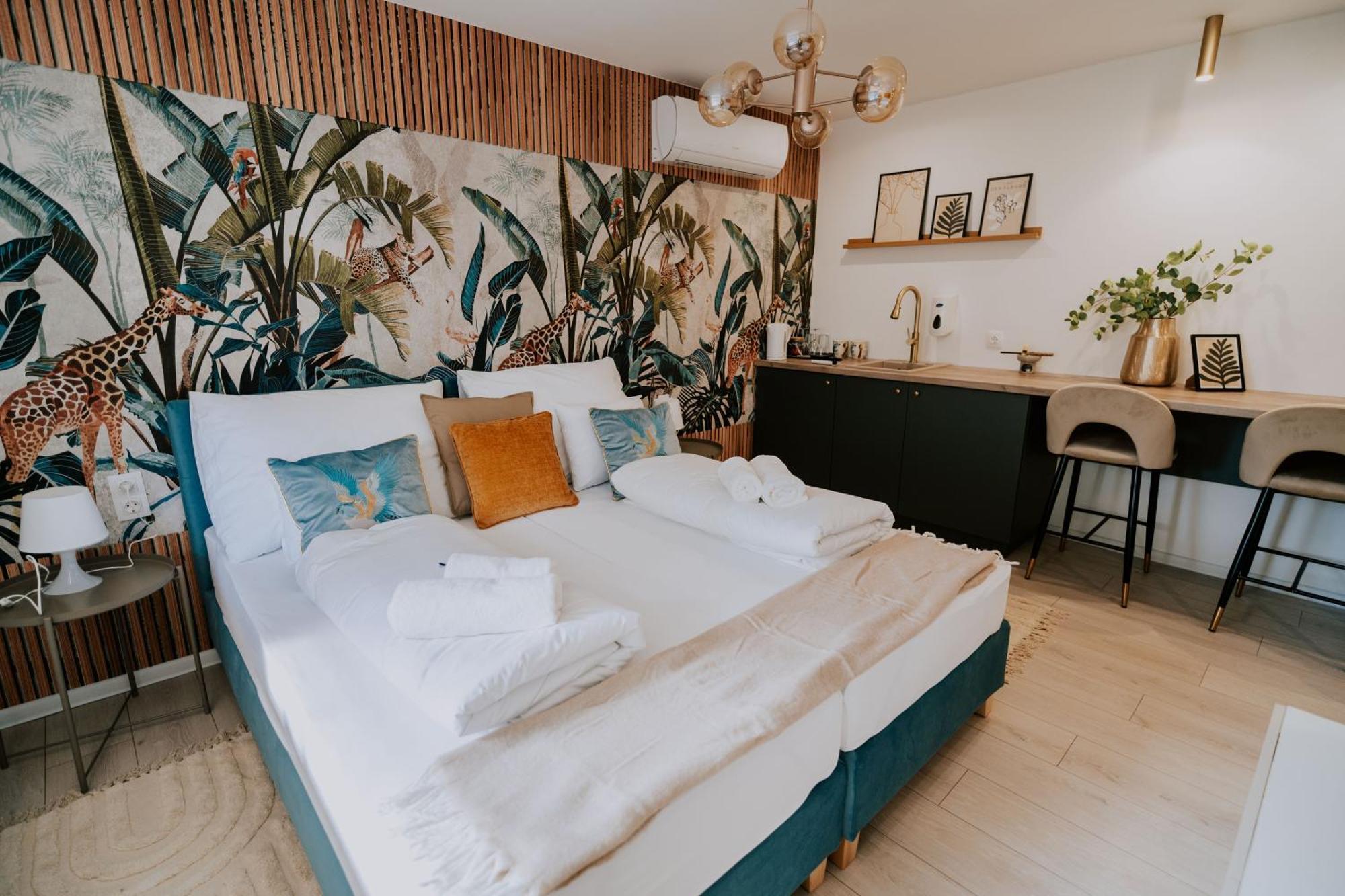 Maison De Luxe Szeged Ngoại thất bức ảnh