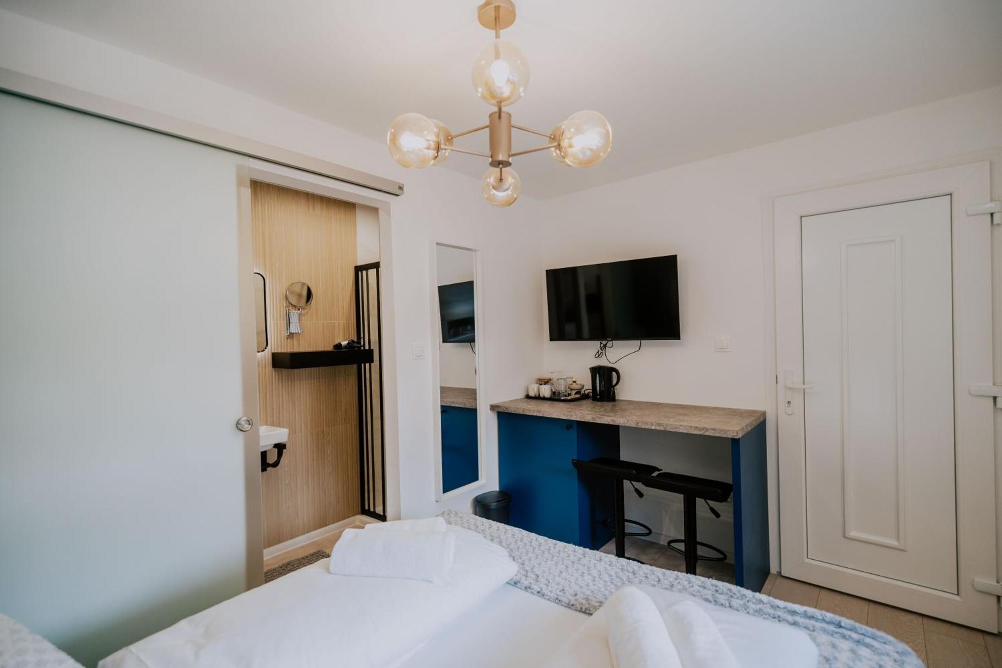Maison De Luxe Szeged Ngoại thất bức ảnh
