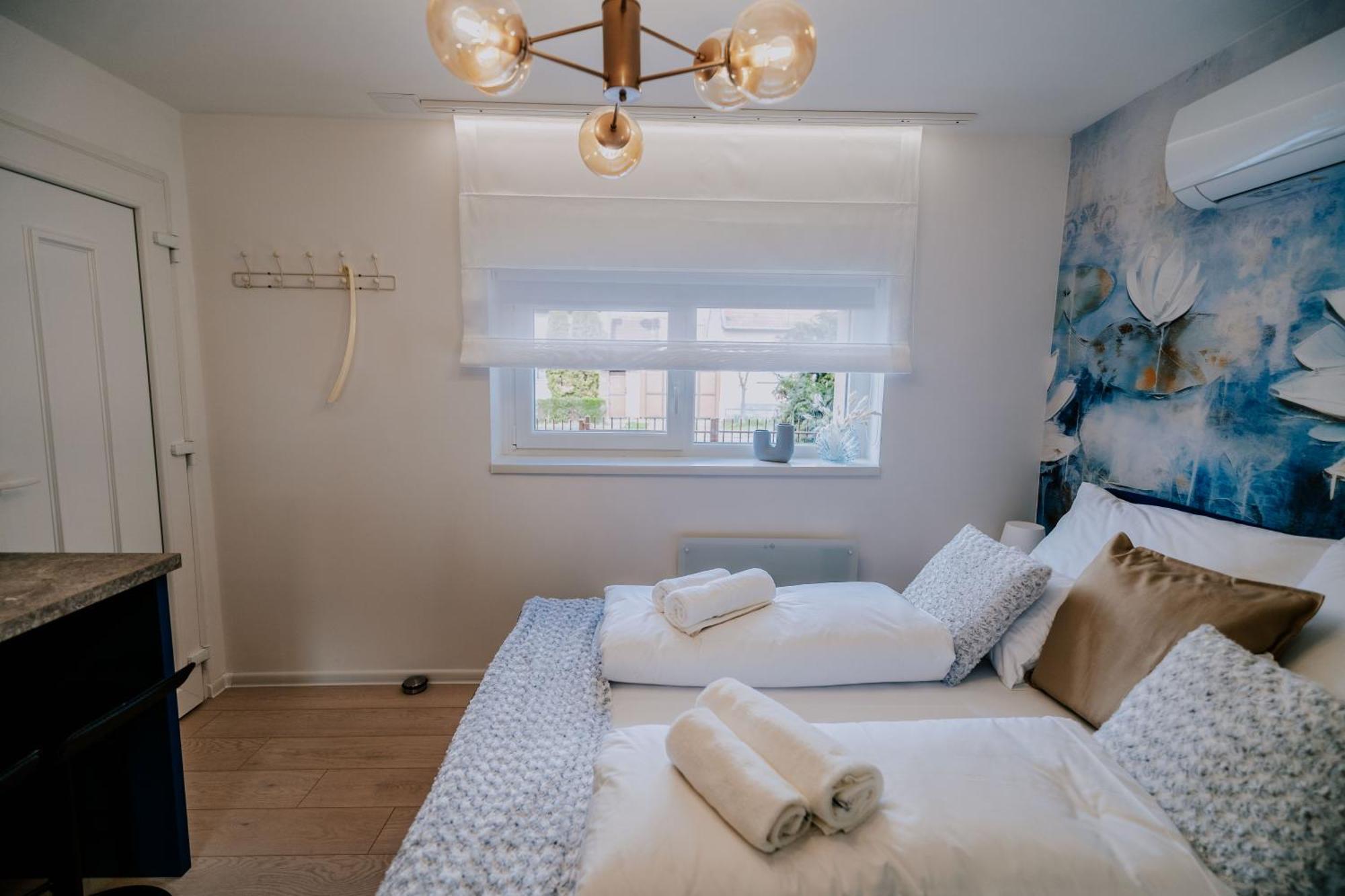 Maison De Luxe Szeged Ngoại thất bức ảnh