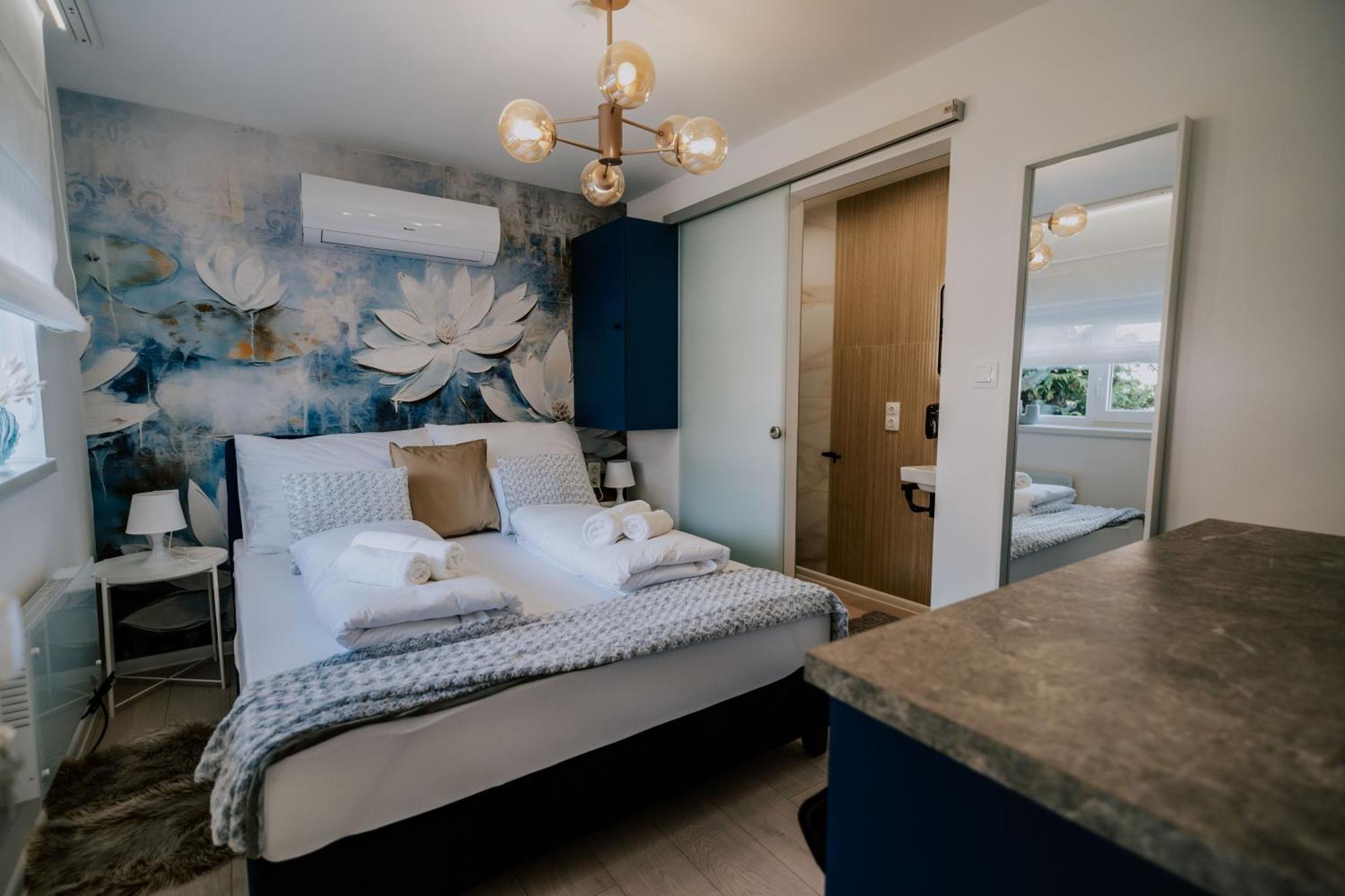 Maison De Luxe Szeged Ngoại thất bức ảnh