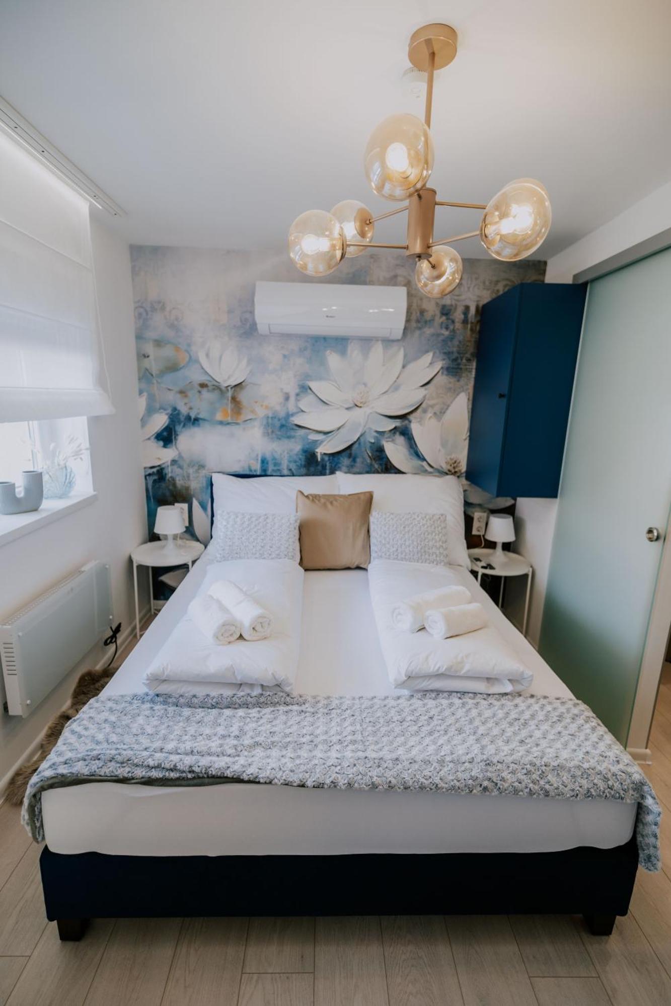 Maison De Luxe Szeged Ngoại thất bức ảnh